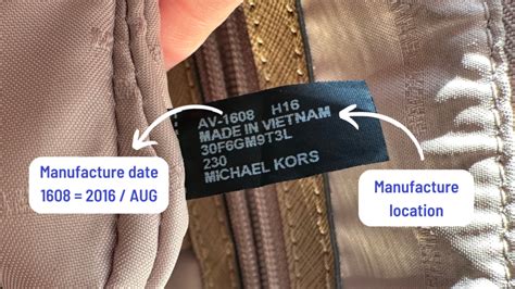 michael kors tasche buchstabe verloren|Michael Kors bag code.